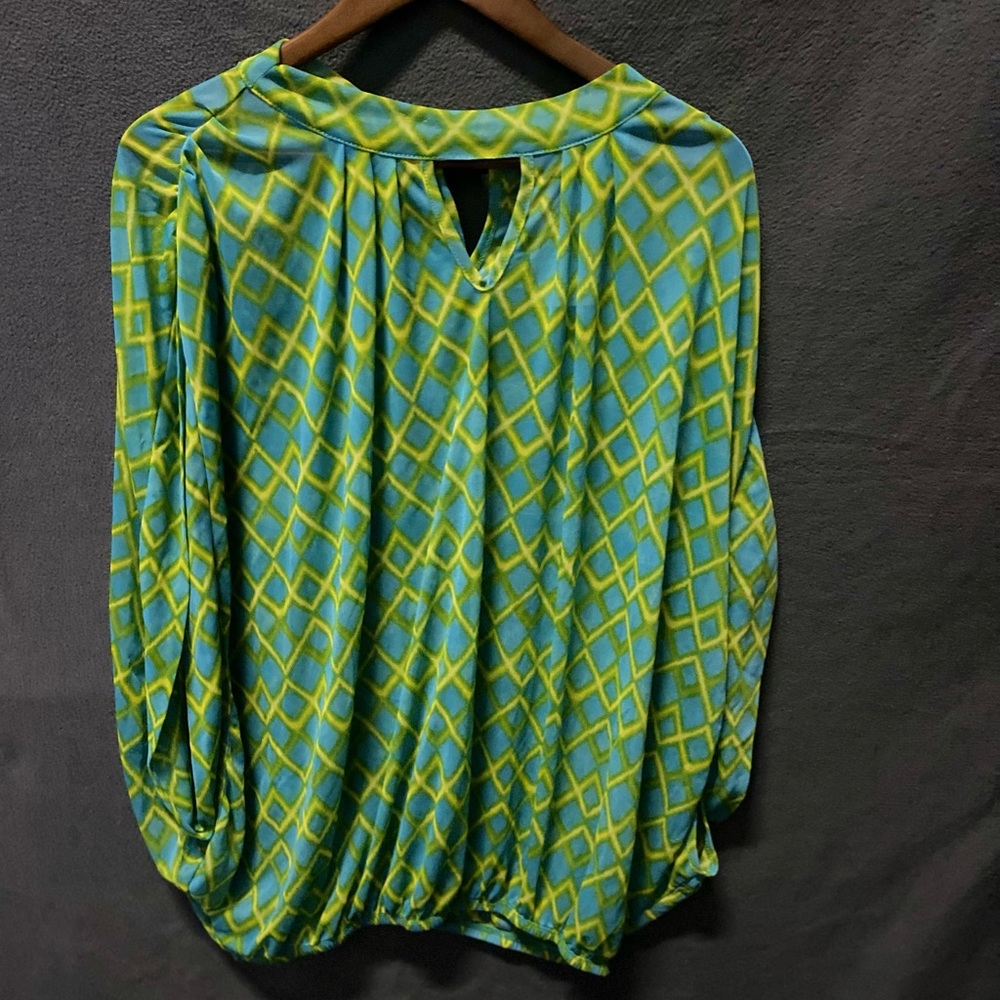 Sheer top sleeveless windowpane chevron stripes blue 18 20